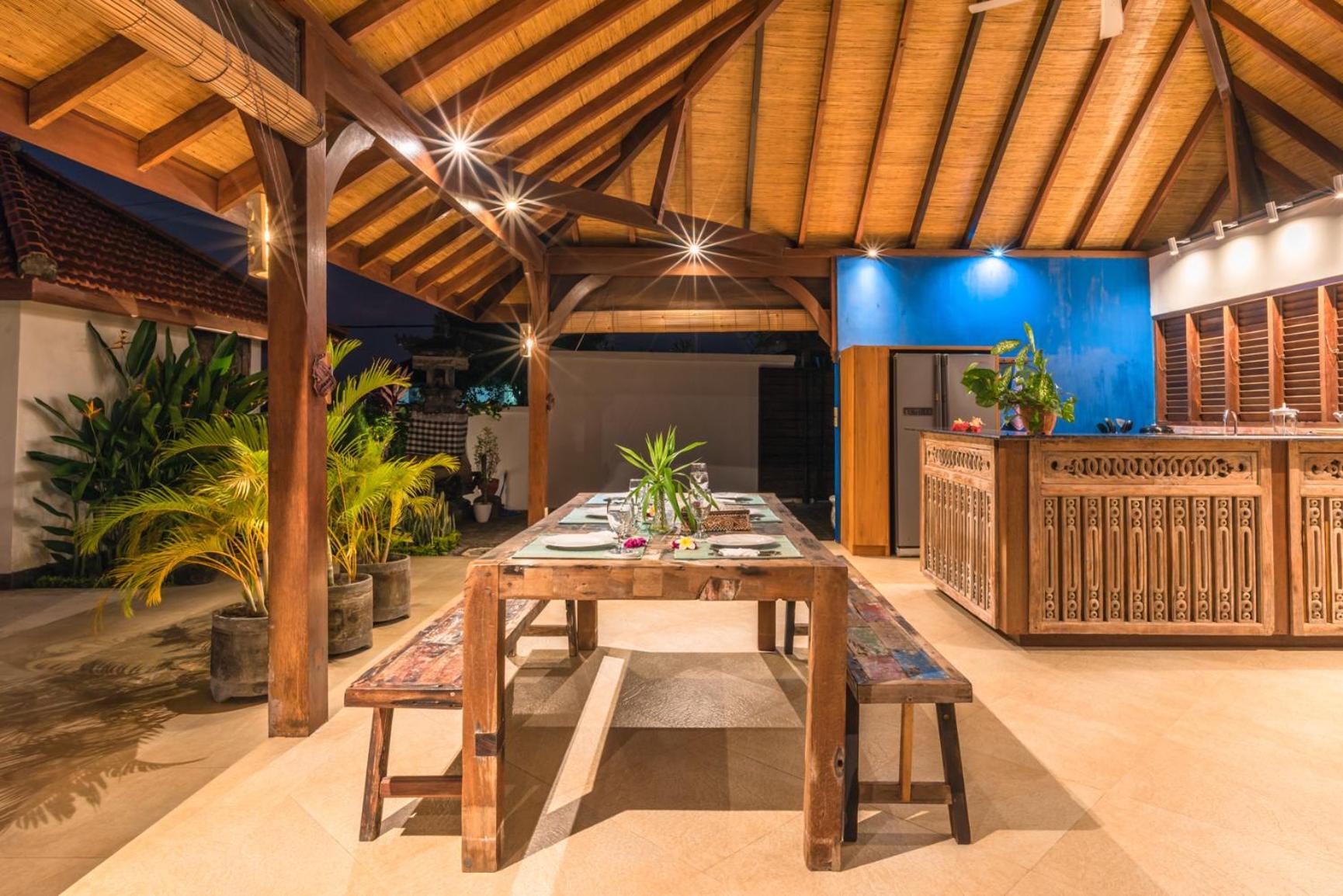 Villa Mia With Amazing Pool Lovina (Bali)